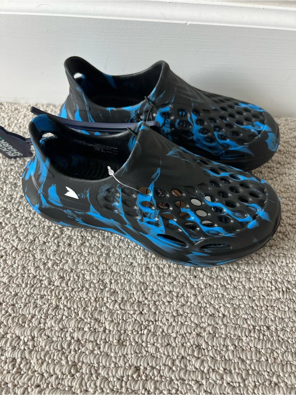 Rugged Shark Slip on Water shoes size13 NWT $15